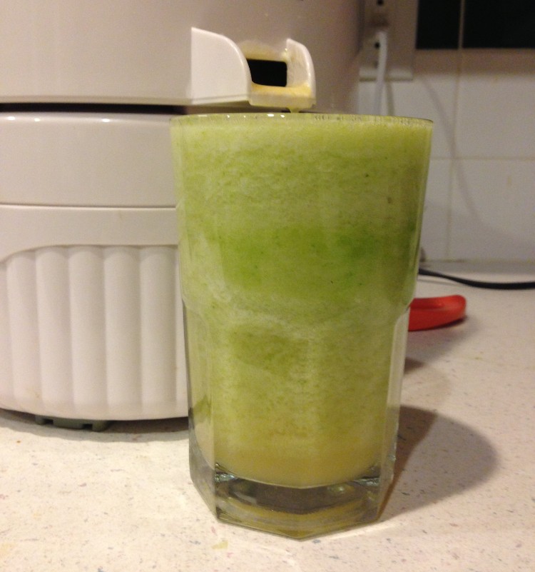Pear, Spinach, and Apple Juice